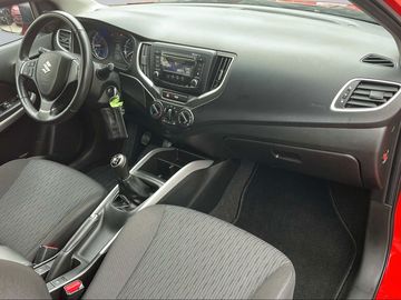 Car image 14