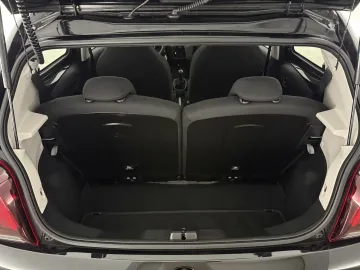 Car image 33