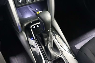 Car image 32