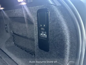 Car image 41