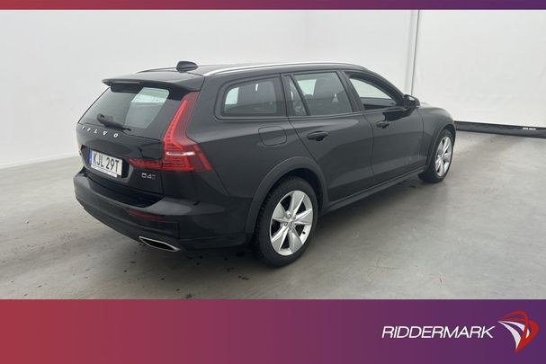 Volvo V60 Cross Country D4 AWD 140 kW image number 1