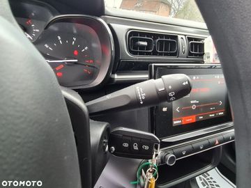 Car image 36