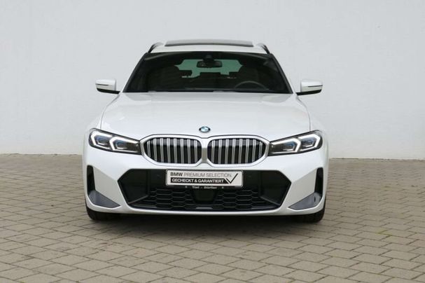 BMW 320d Touring xDrive 140 kW image number 2