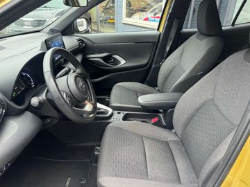 Car image 10