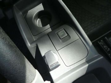 Car image 31