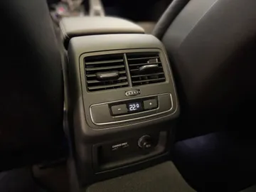 Car image 33