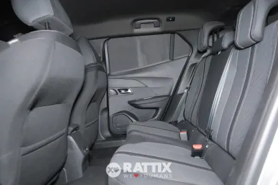 Car image 26