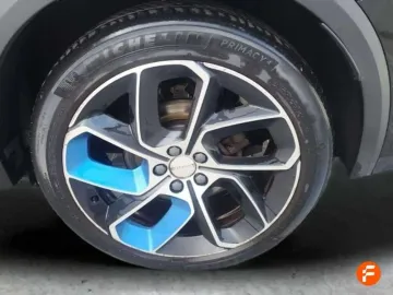Car image 33