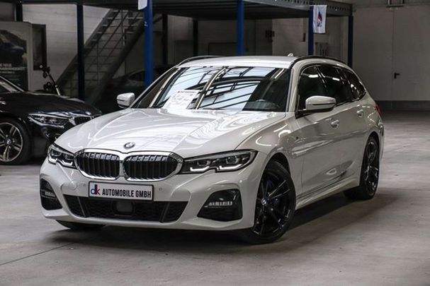 BMW 330d Touring xDrive 195 kW image number 1