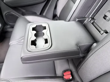 Car image 45
