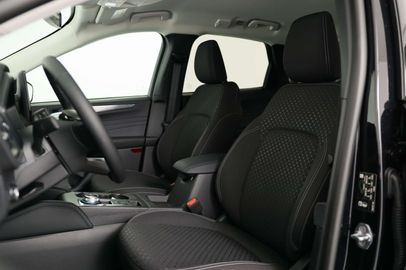 Car image 36