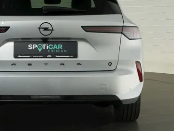 Car image 29