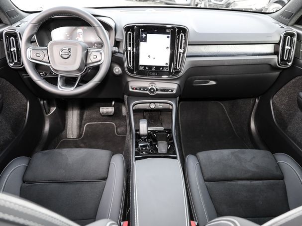 Volvo XC40 T5 Plus 192 kW image number 3