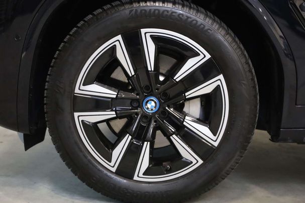 BMW iX3 M Sport 80 kWh 210 kW image number 23