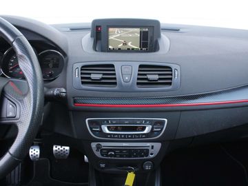 Car image 28