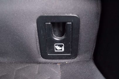 Car image 35