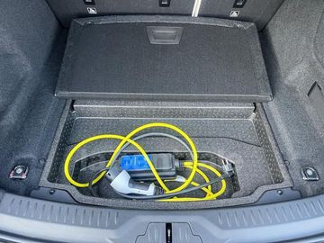 Car image 37