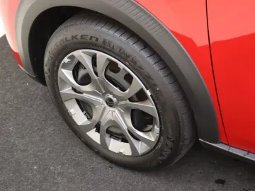 Car image 28