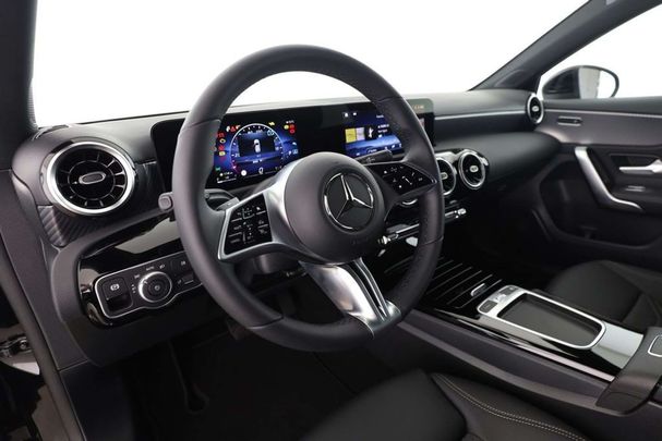 Mercedes-Benz A 180 100 kW image number 3