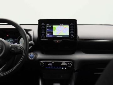 Car image 9