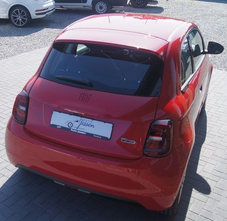 Fiat 500 e RED 70 kW image number 7