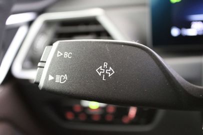 Car image 36