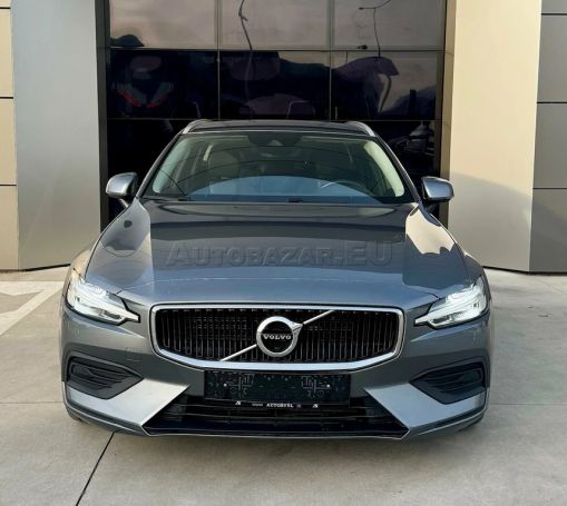 Volvo V60 D4 Momentum T8 140 kW image number 3