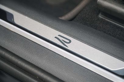 Car image 41