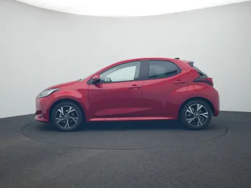 Car image 3