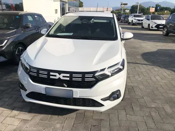 Car image 2