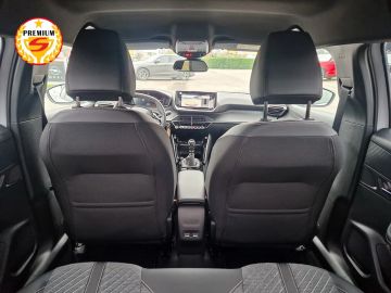 Car image 33
