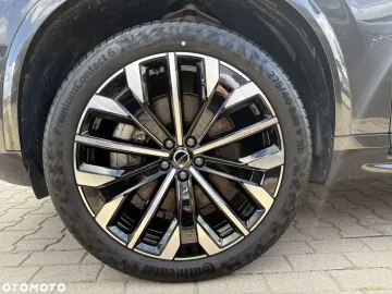 Car image 36