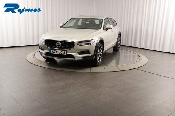 Volvo V90 Cross Country B4 Diesel AWD 146 kW image number 1