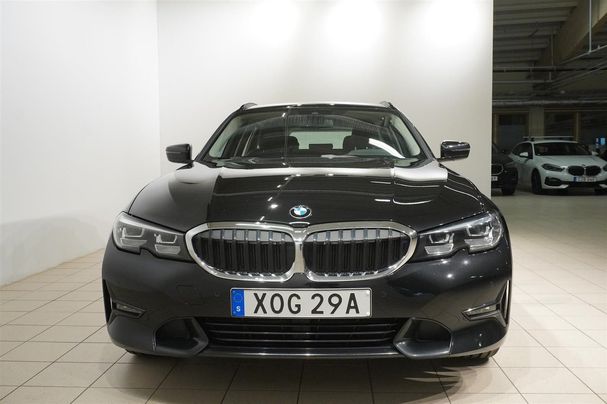 BMW 330 xDrive 185 kW image number 2