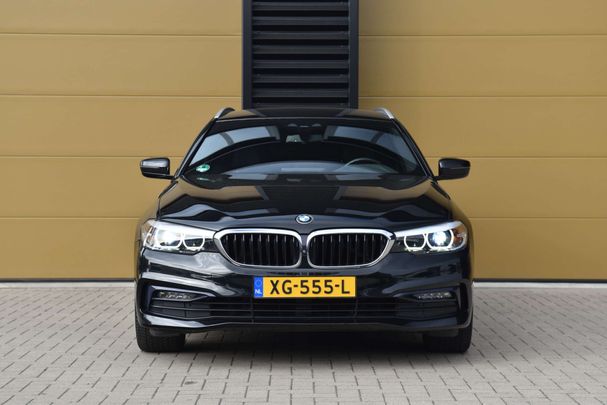 BMW 520i Touring Sport Line 135 kW image number 6