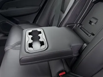 Car image 47