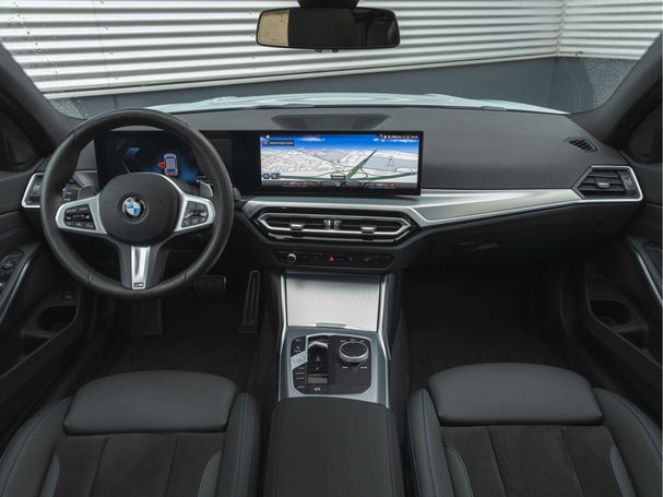 BMW 330i Touring 180 kW image number 21