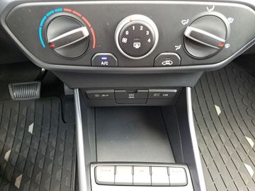 Car image 23