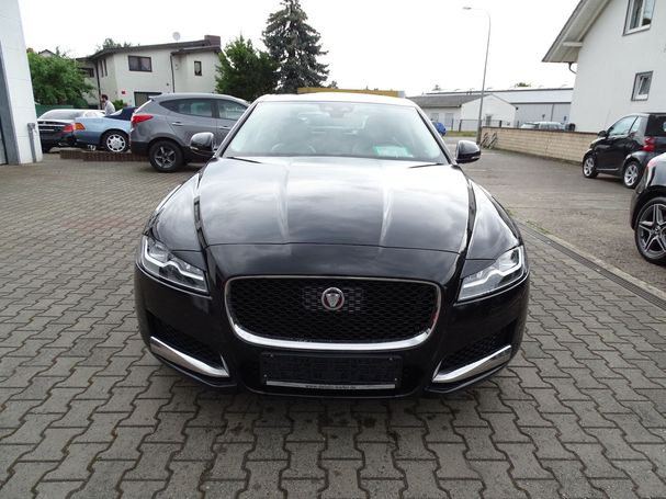 Jaguar XF 35t Portfolio 250 kW image number 3