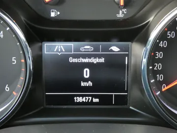 Car image 40