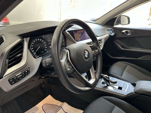 BMW 118i 100 kW image number 8