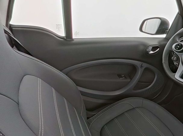 Smart ForTwo coupe EQ 60 kW image number 9