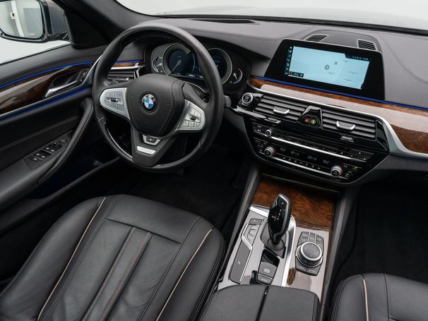 BMW 520d Touring Luxury Line 140 kW image number 28