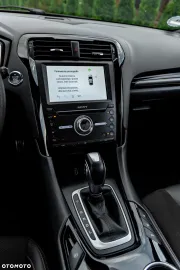 Car image 40