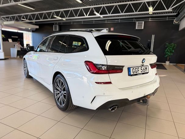 BMW 330e Touring M Sport 218 kW image number 4