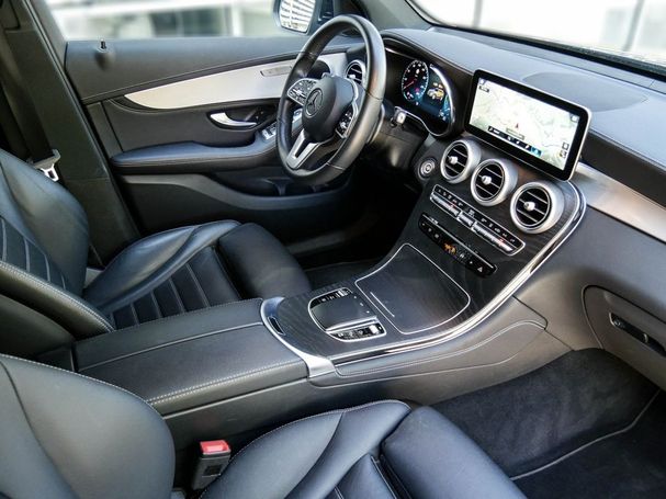 Mercedes-Benz GLC 300 de 225 kW image number 3