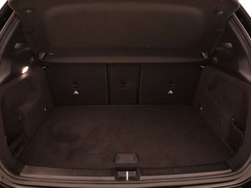 Car image 36