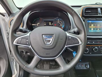 Car image 26