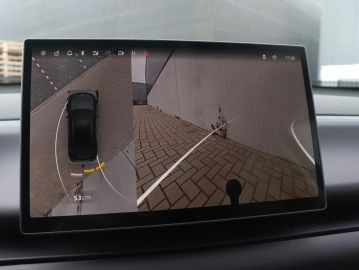 Car image 32