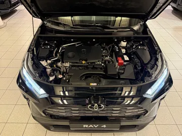 Car image 25